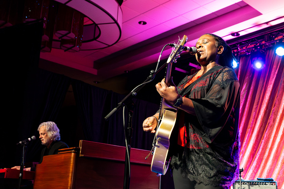 Ruthie Foster