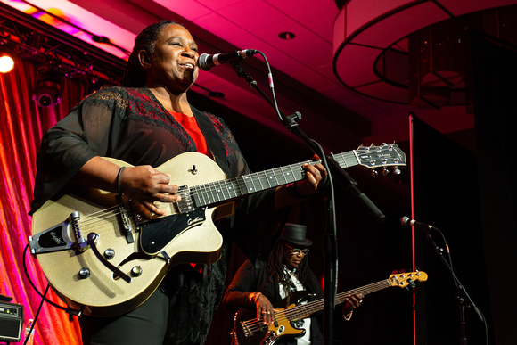 Ruthie Foster