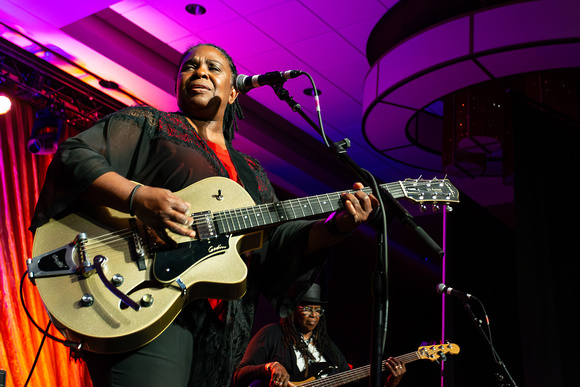 Ruthie Foster