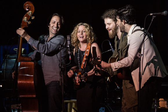 Amy Helm And The Handsome Strangers