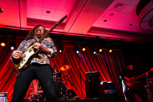 Tab Benoit