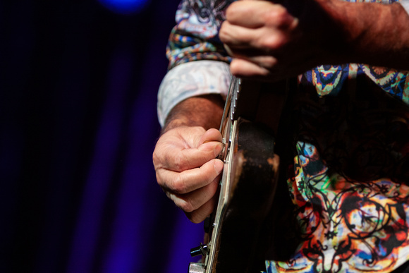 Tab Benoit